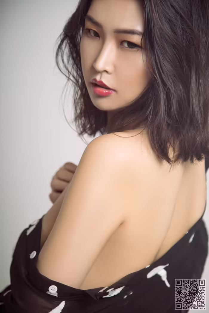 贵妇、果冻、丰乳、肥臀