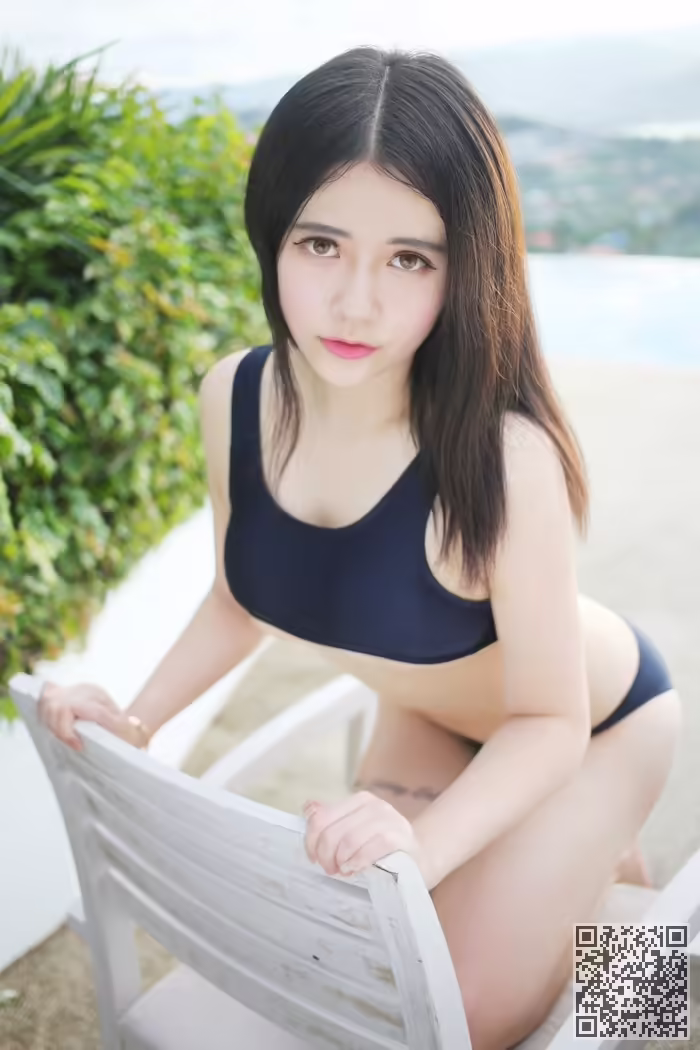 学生妹、李雪婷、泳装、前凸后翘