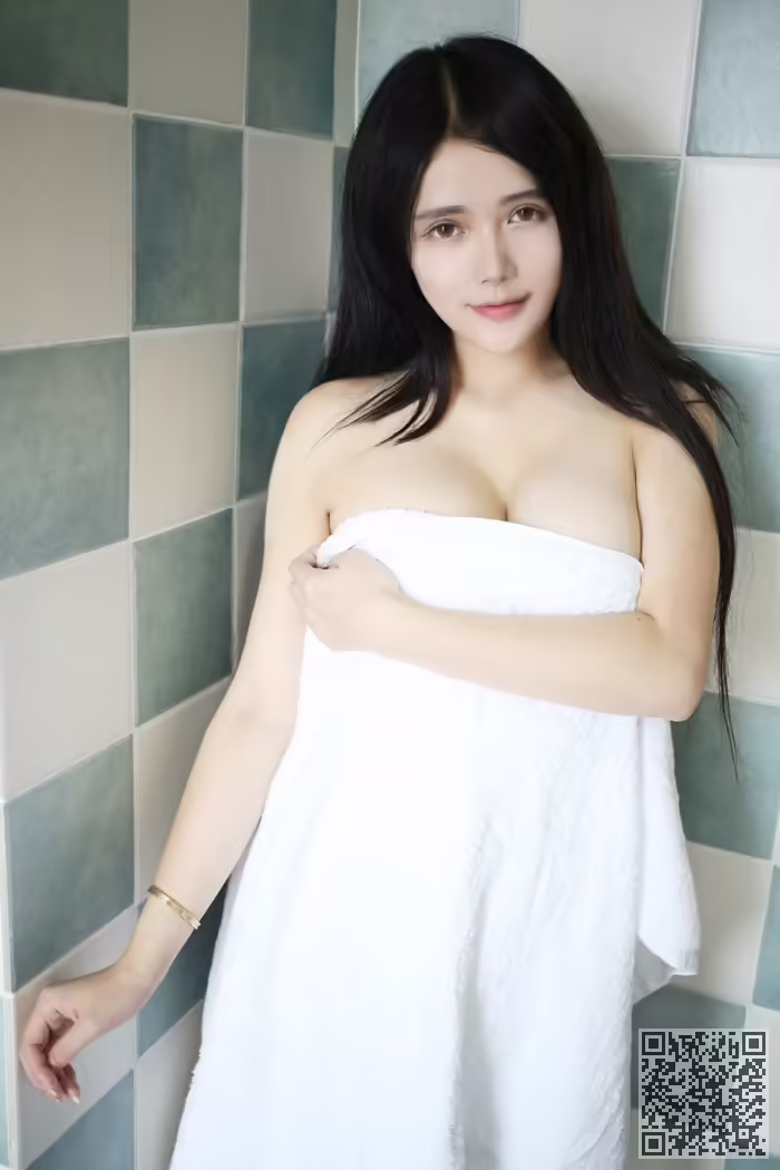 学生妹、李雪婷、泳装、前凸后翘