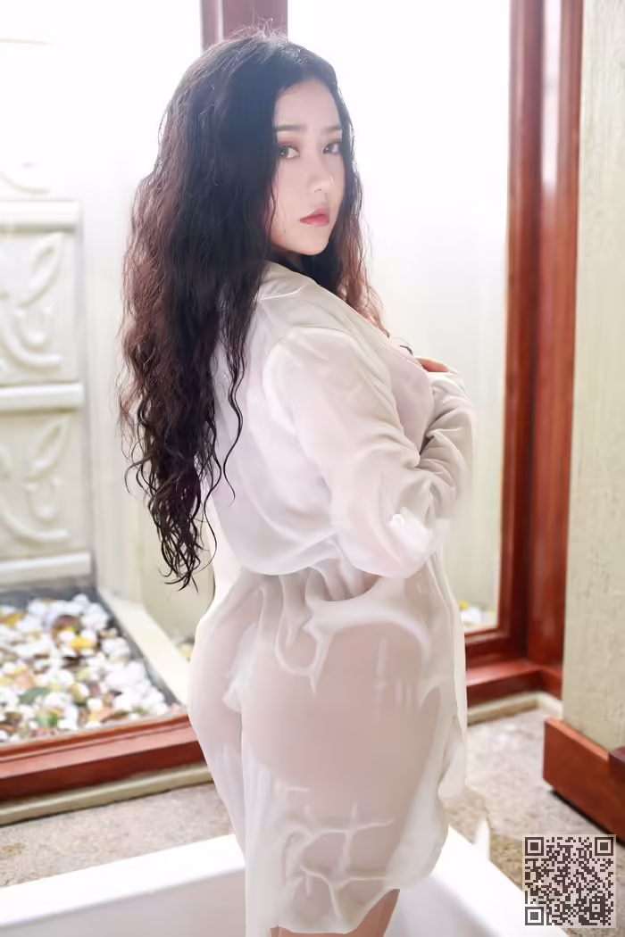 妖姬、玛鲁娜、丰乳肥臀