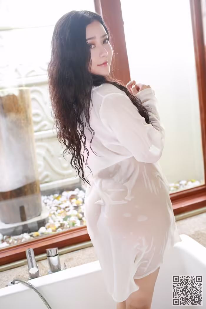 妖姬、玛鲁娜、丰乳肥臀