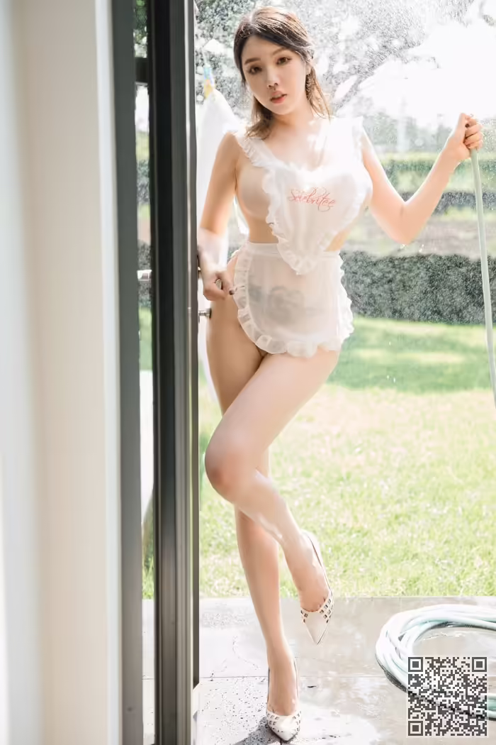 女仆、黄乐然、湿身
