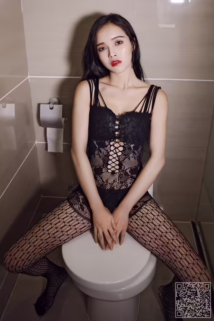 美人、小羽、护士