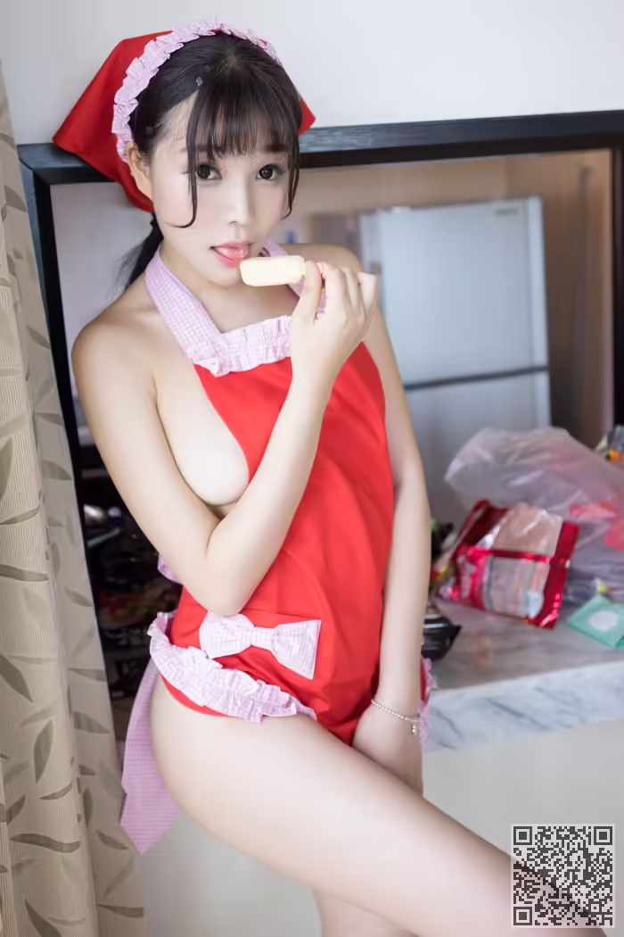 厨娘、芝芝、巨乳、侧漏
