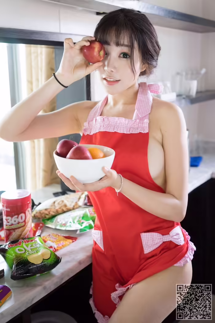 厨娘、芝芝、巨乳、侧漏