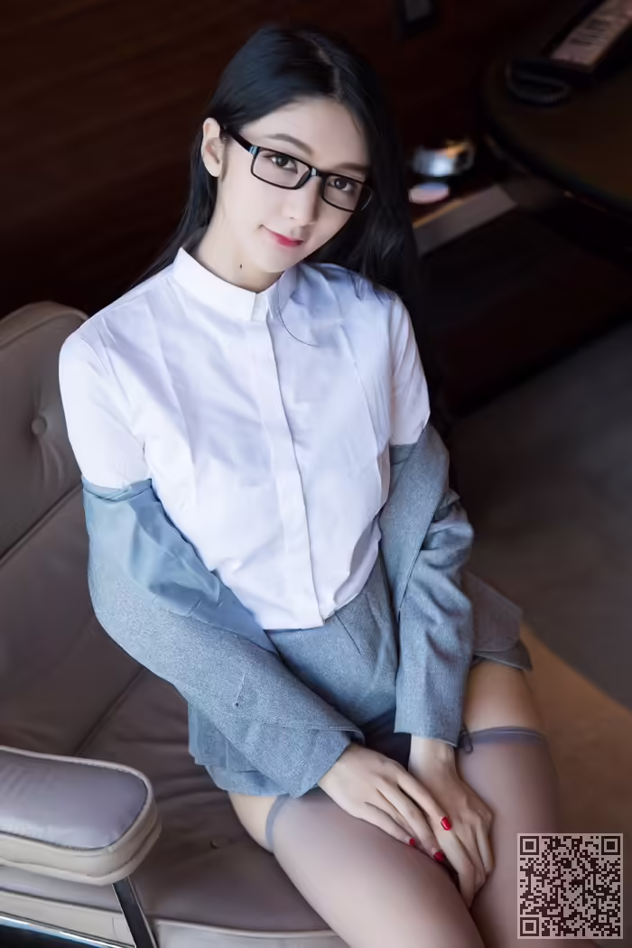秘书、小热巴