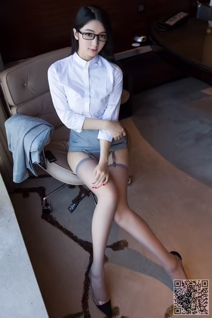 秘书、小热巴