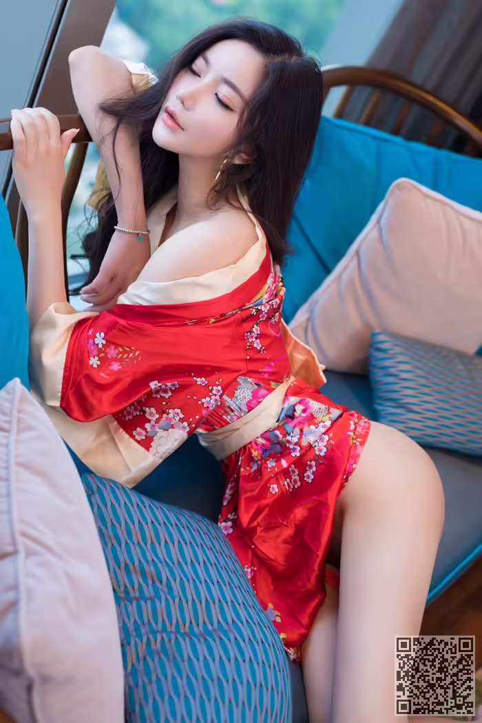 性感、尤物、丰乳肥臀