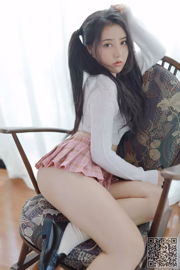 女神、玛鲁娜、翘臀