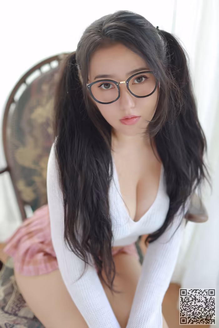 女神、玛鲁娜、翘臀