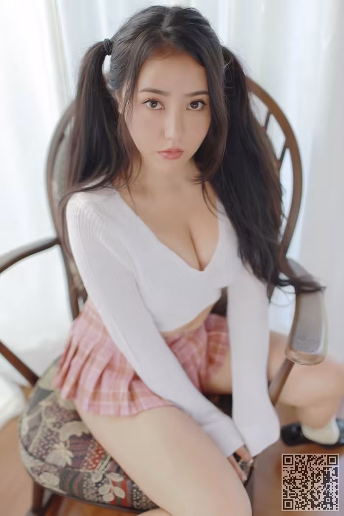 女神、玛鲁娜、翘臀