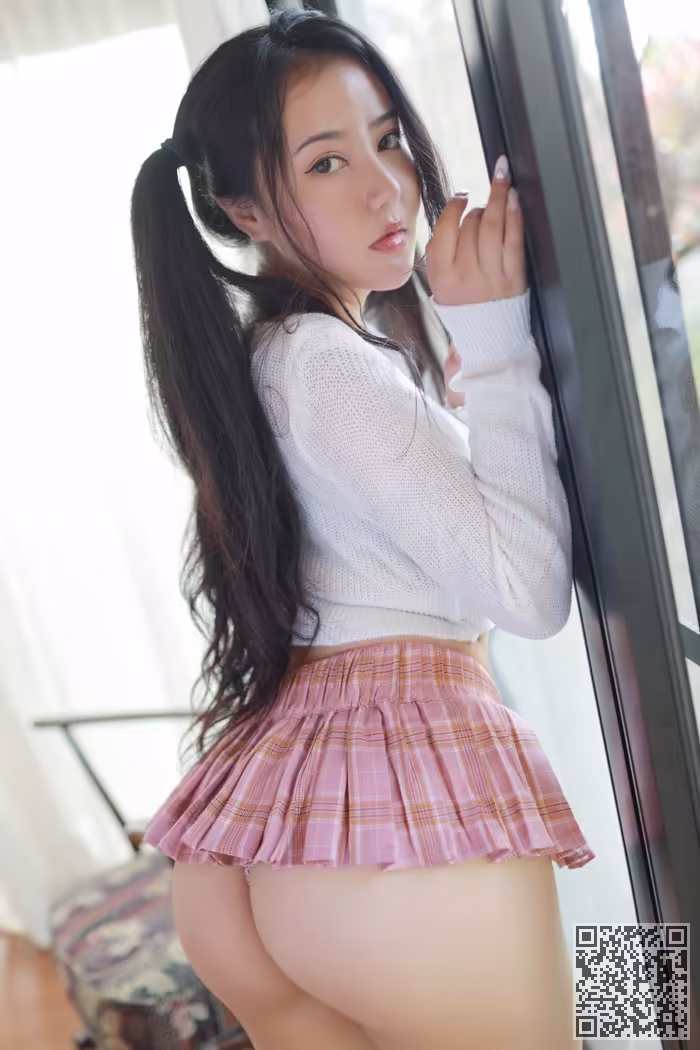女神、玛鲁娜、翘臀