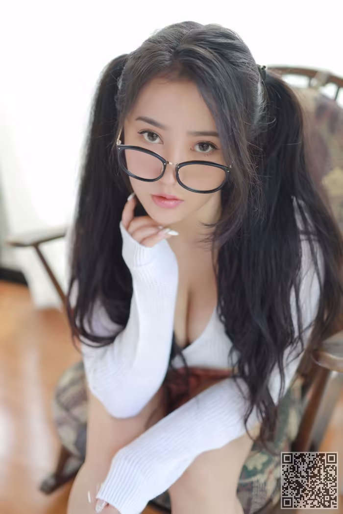 女神、玛鲁娜、翘臀