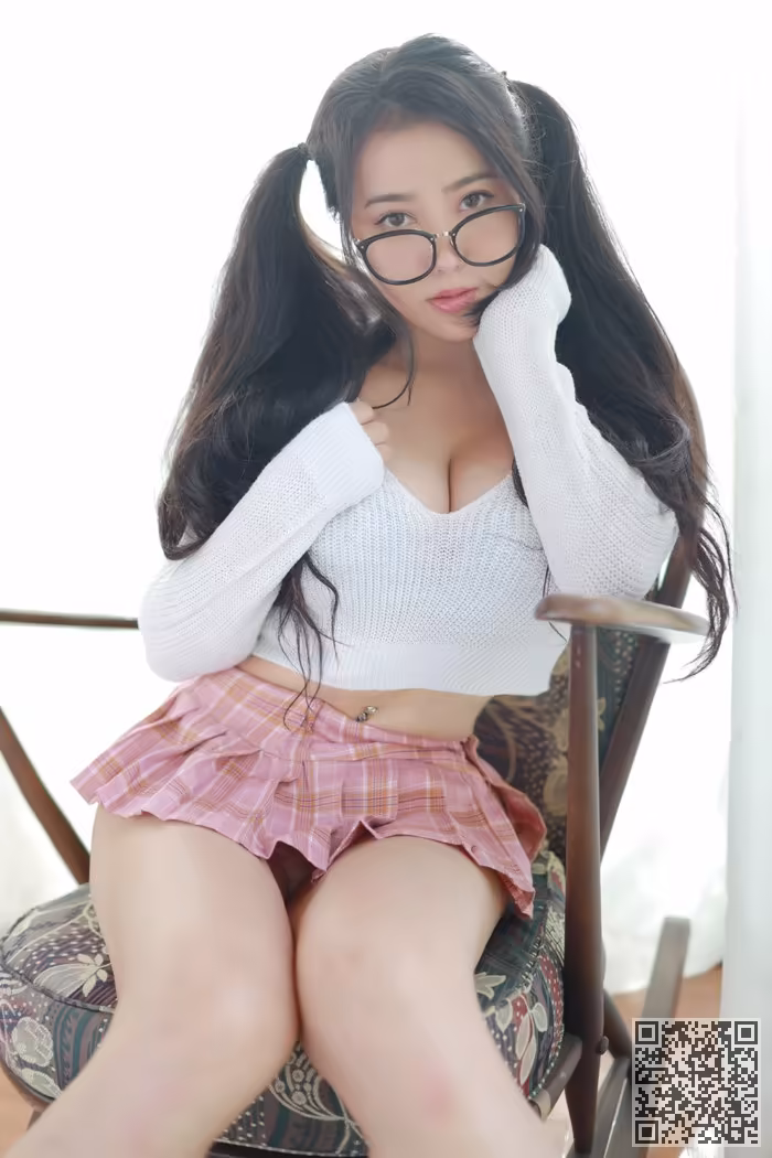 女神、玛鲁娜、翘臀