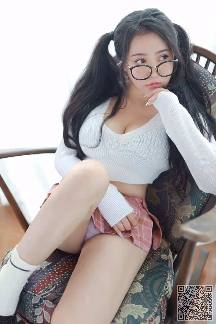 女神、玛鲁娜、翘臀