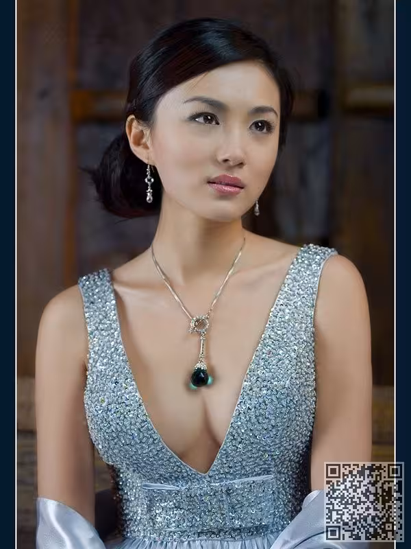 各类清纯美女展示各式各样表情