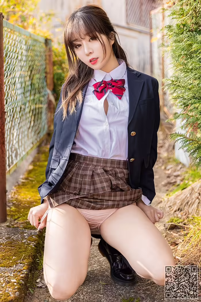 王雨纯、春光乍泄
