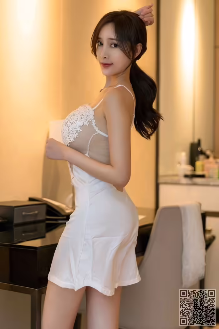 少妇、周妍希、搔首弄姿
