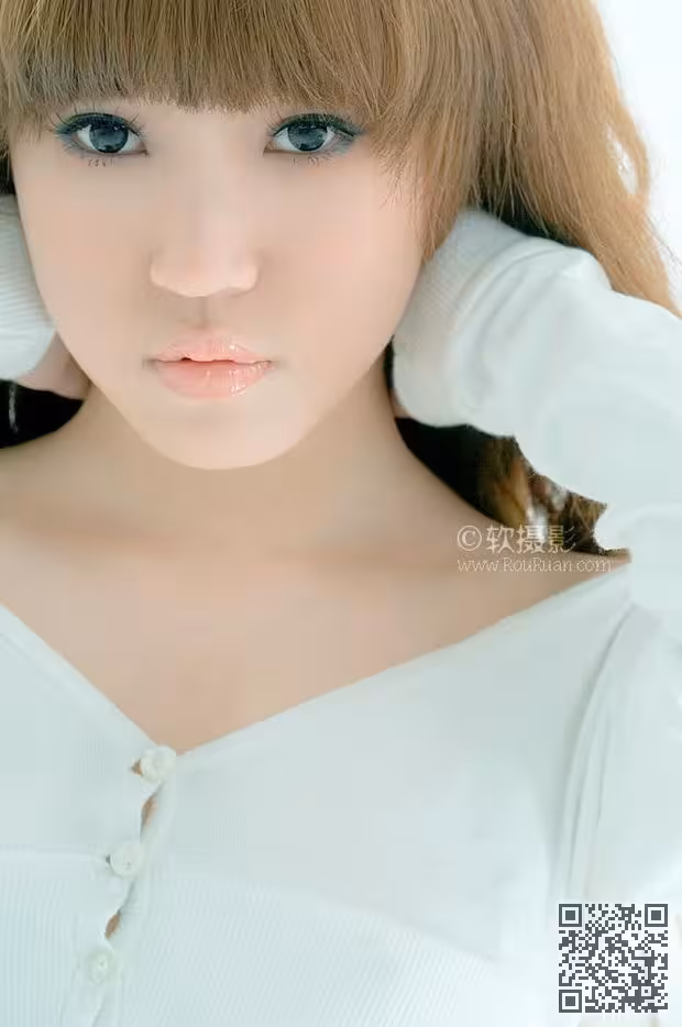 美空超级美女―杨茜柔情内衣秀