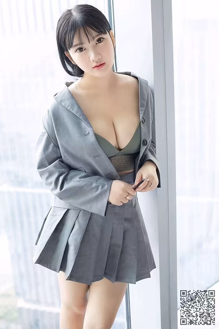 甜美小蜜小尤奈饱满酥胸肌肤白嫩