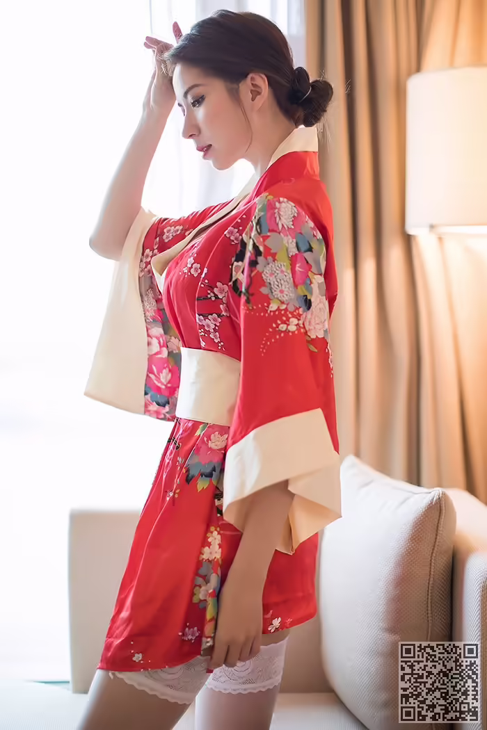 美人、Carry、蕾丝