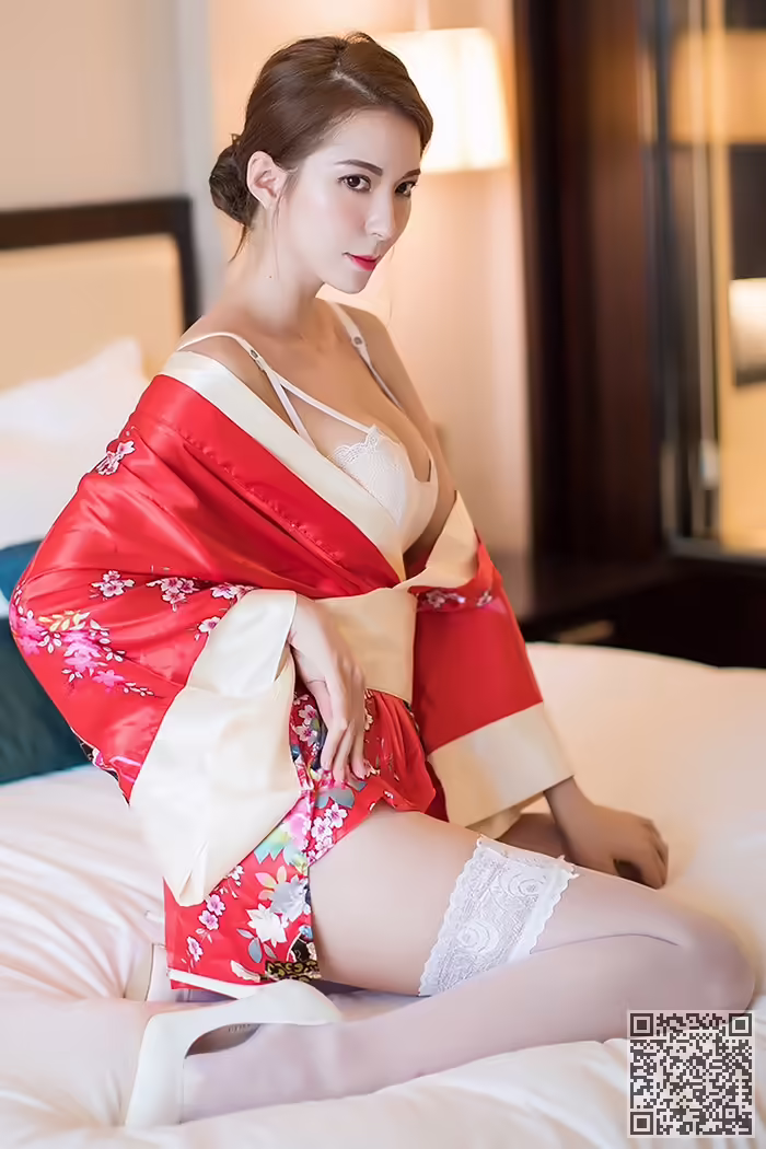 美人、Carry、蕾丝