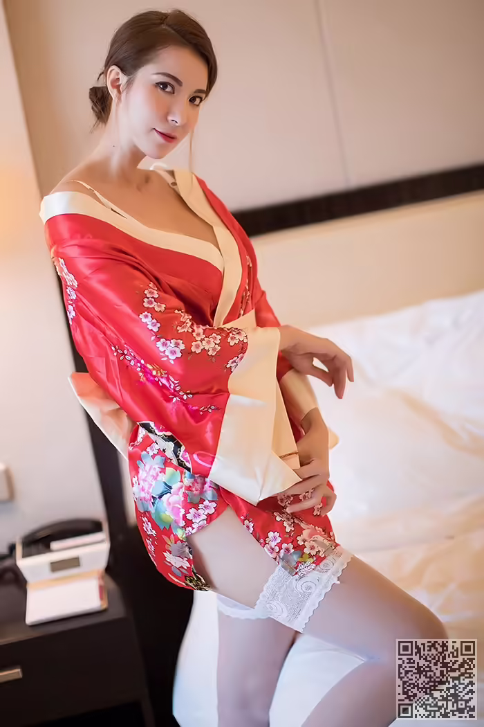 美人、Carry、蕾丝