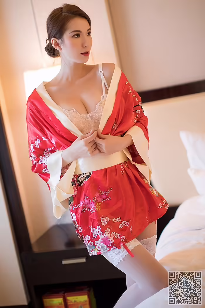 美人、Carry、蕾丝