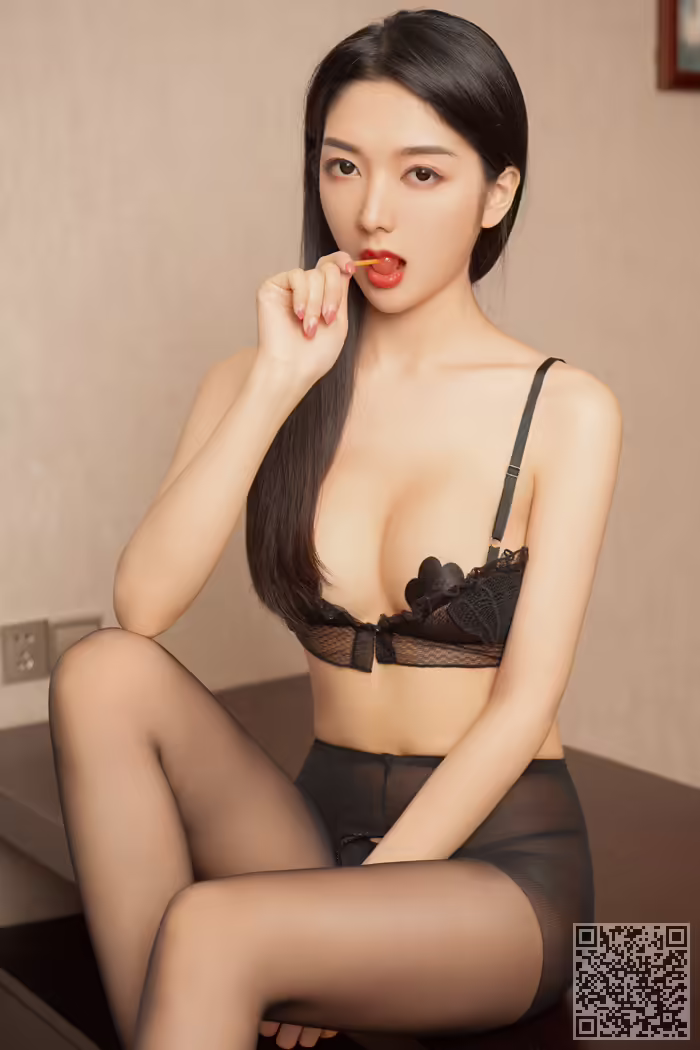 宅男女神、小热巴、黑丝