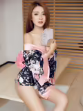 希望女孩黄金蟒蛇魅力迷人的风情