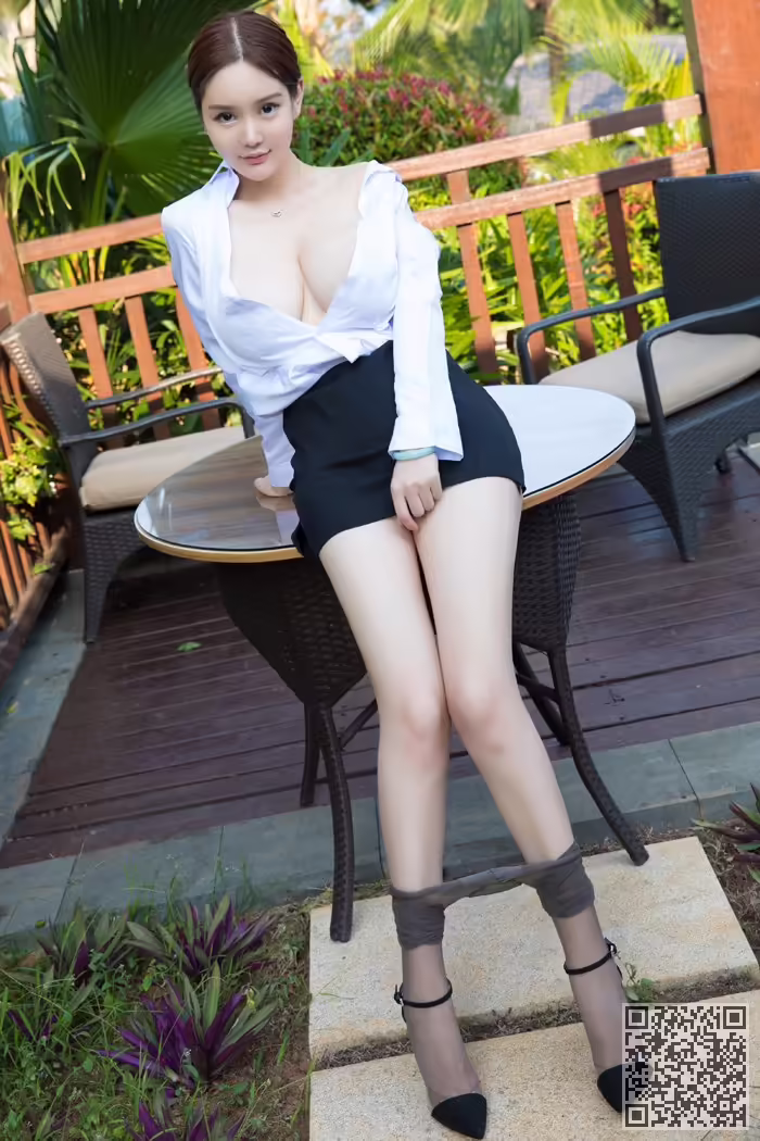 爆乳、女神、易阳