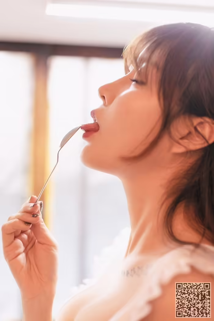 巨乳、女仆、王雨纯