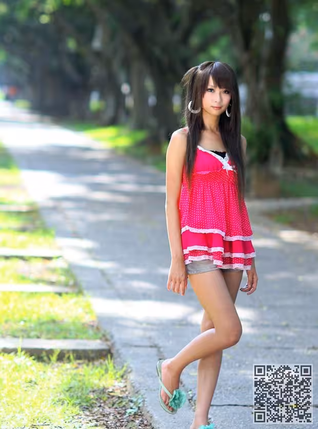 美丽长腿美女金美姬清纯写真照