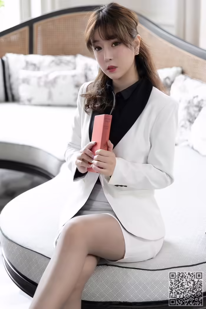 丽人、王雨纯