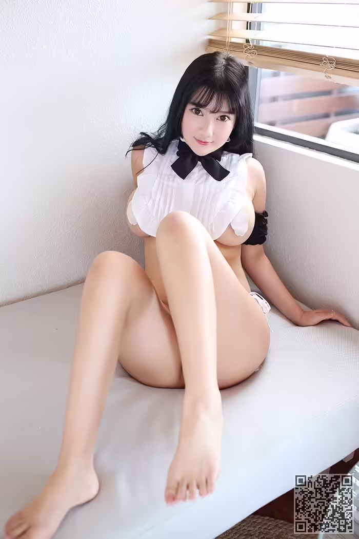 女仆、小尤奈、春光乍泄