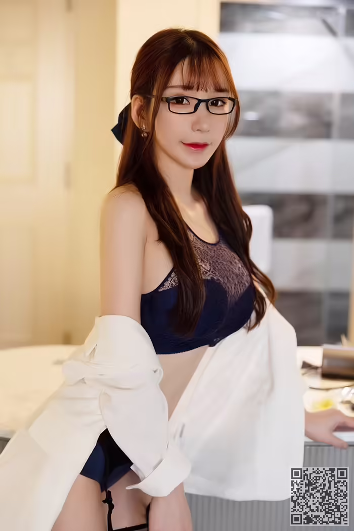 黑丝、周于希