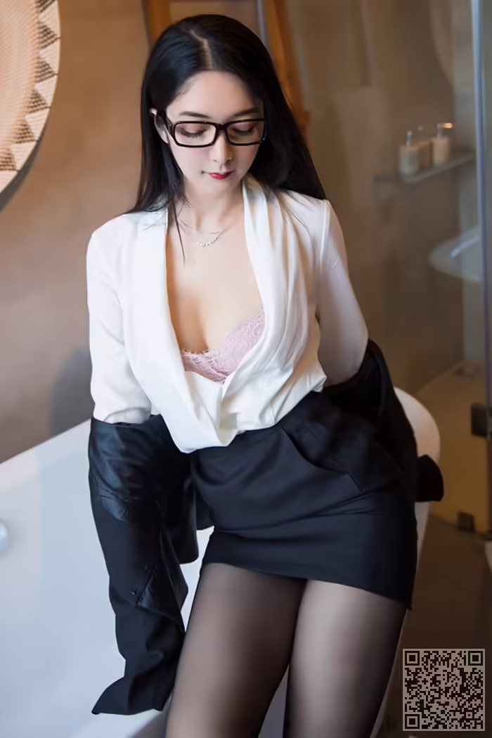 黑丝、女秘、小热巴、美腿