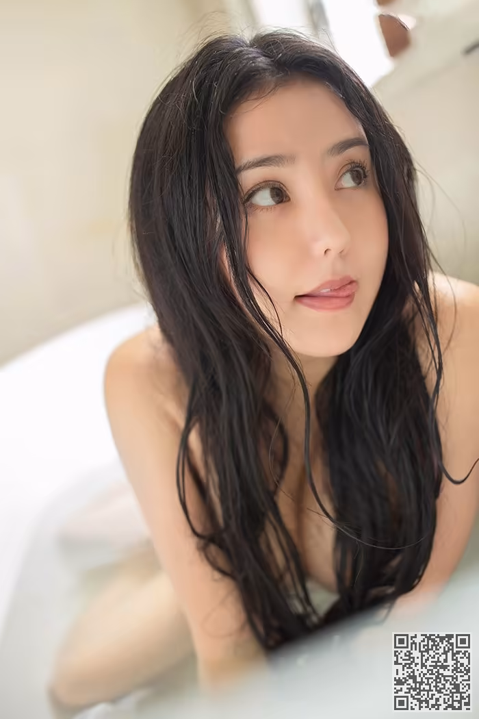 爆乳、玛鲁娜、全裸