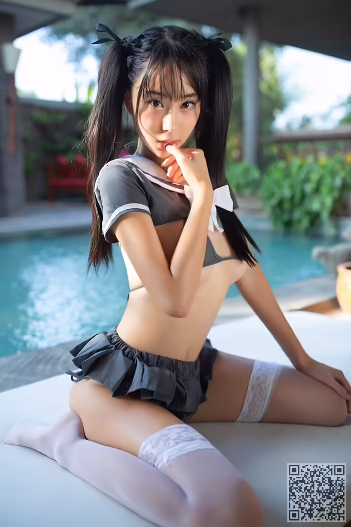 学生妹、蓝夏、童颜巨乳、三点式
