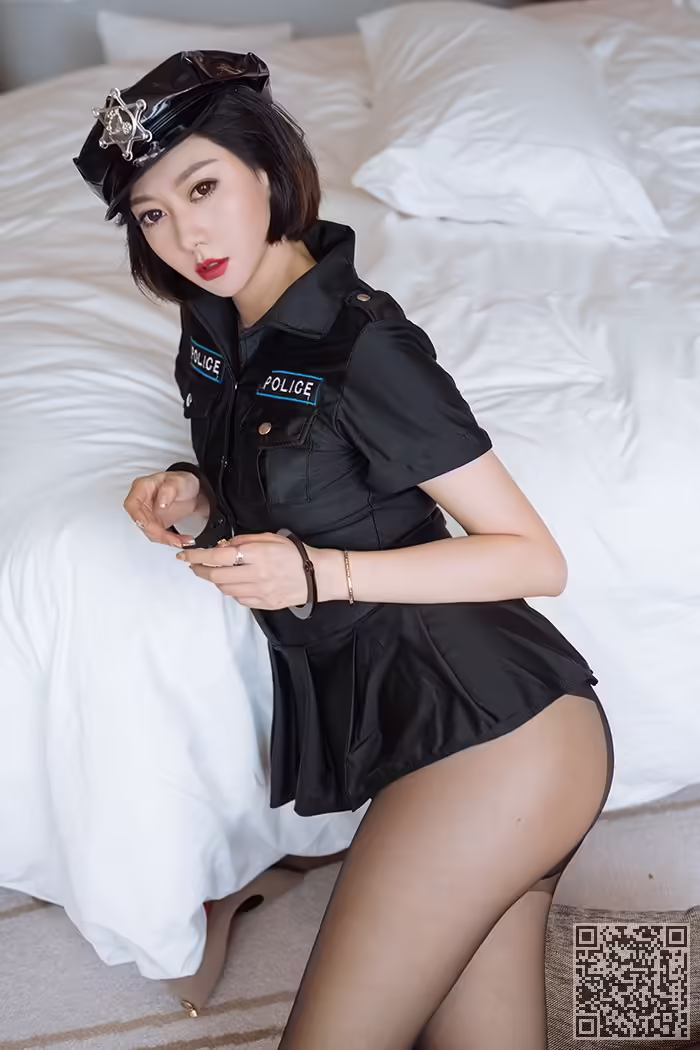 艺轩、制服、黑丝、诱惑