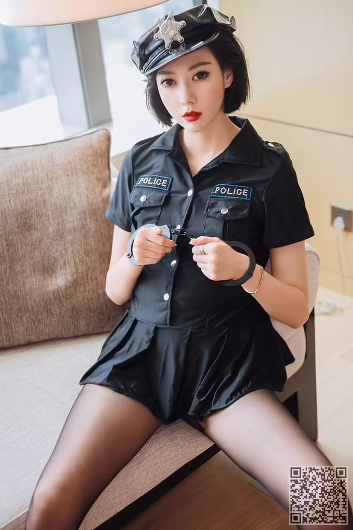 艺轩、制服、黑丝、诱惑