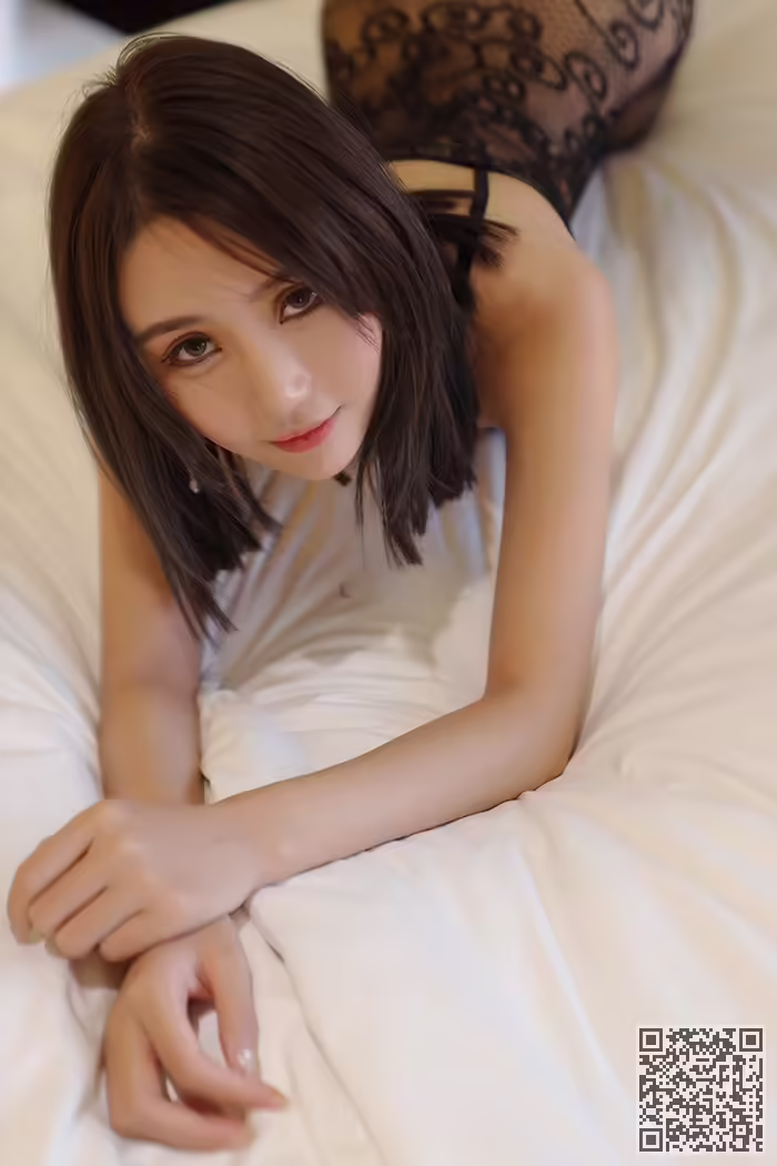 少妇、尹菲、黑丝、美腿、前凸后翘