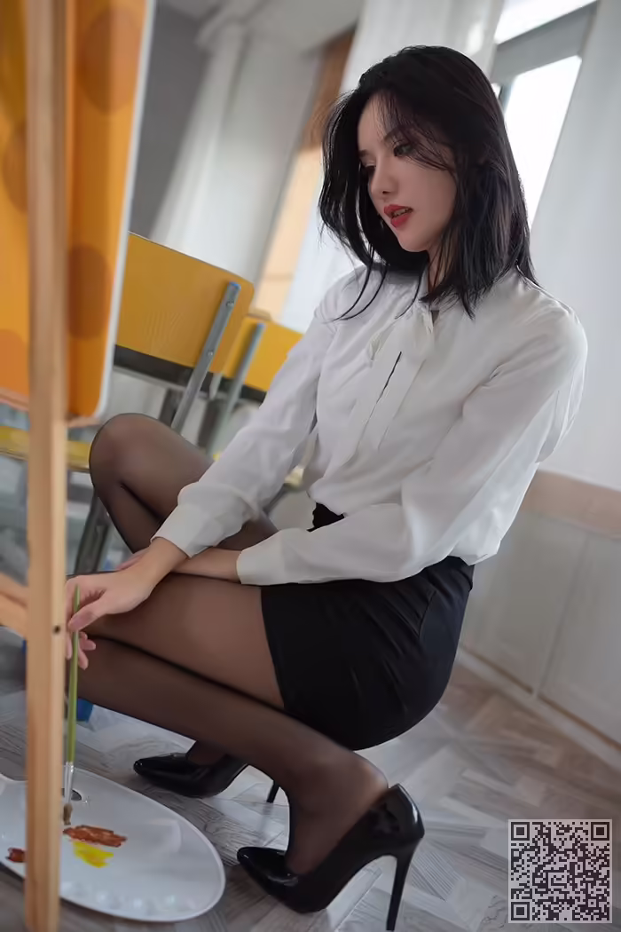 阿朱、黑丝、高跟、调教