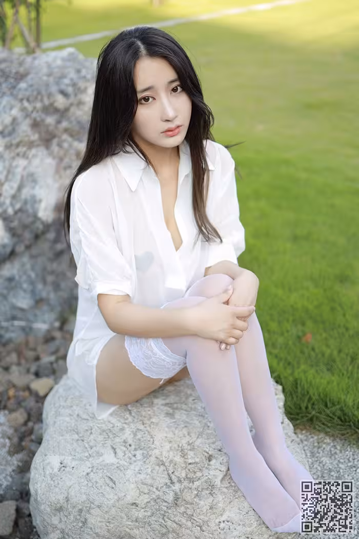 邻家小妹林子欣寂寞难耐羞涩露出