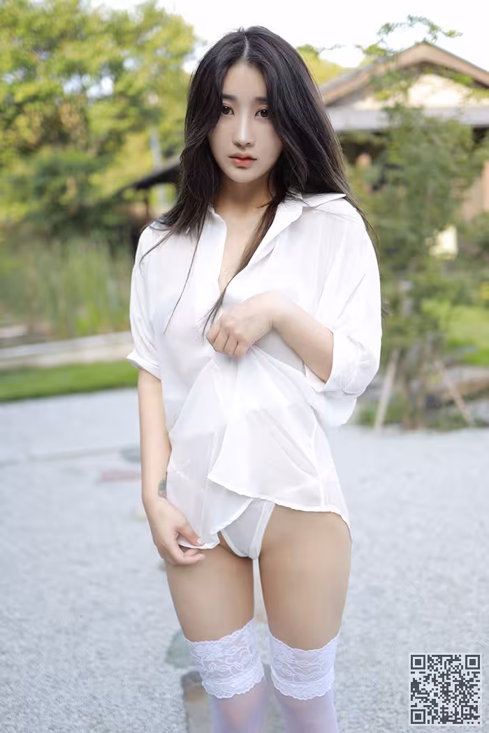 邻家小妹林子欣寂寞难耐羞涩露出