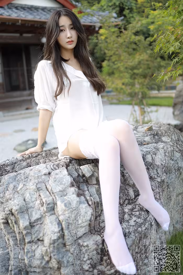 邻家小妹林子欣寂寞难耐羞涩露出