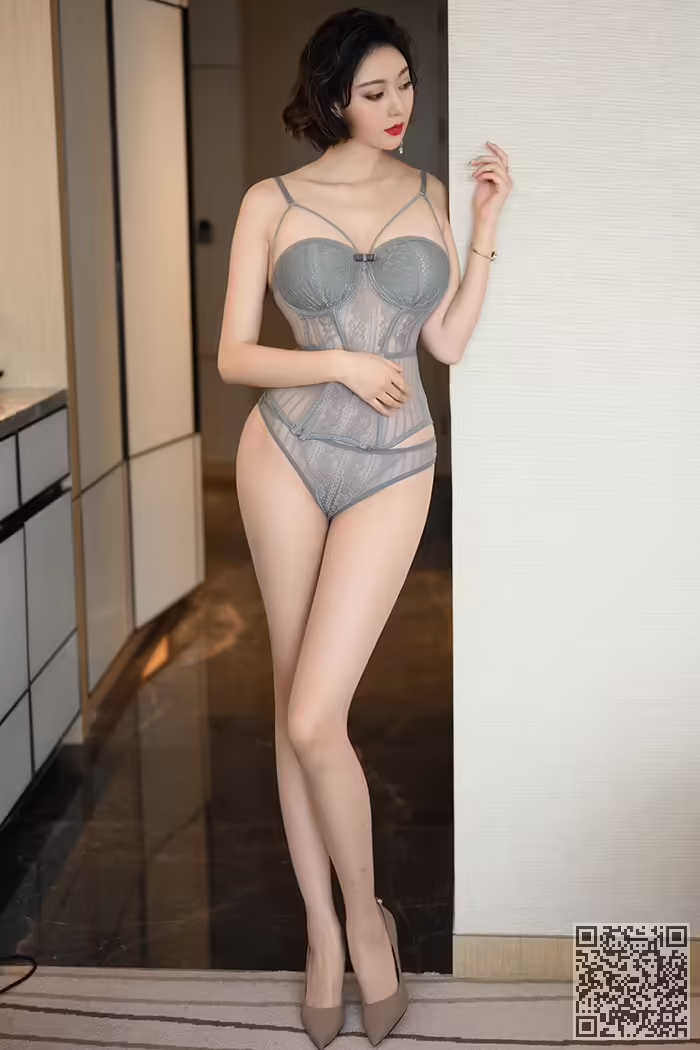 女神、艺轩、肉丝、高跟、美脚