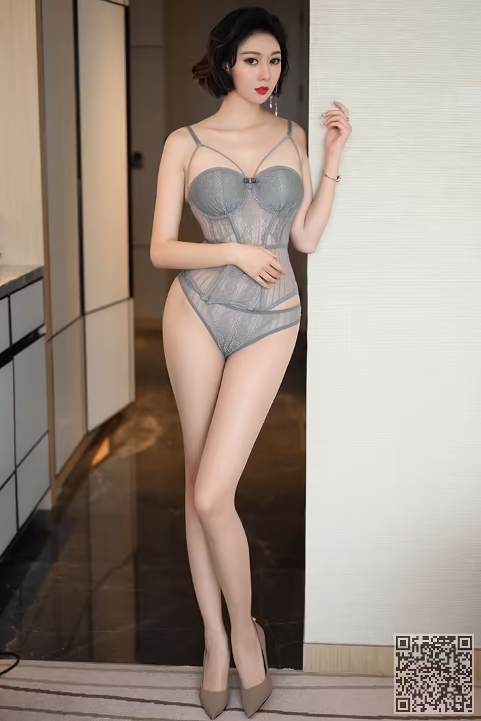女神、艺轩、肉丝、高跟、美脚