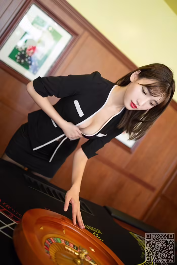 美女陪玩、陆萱萱、制服诱惑