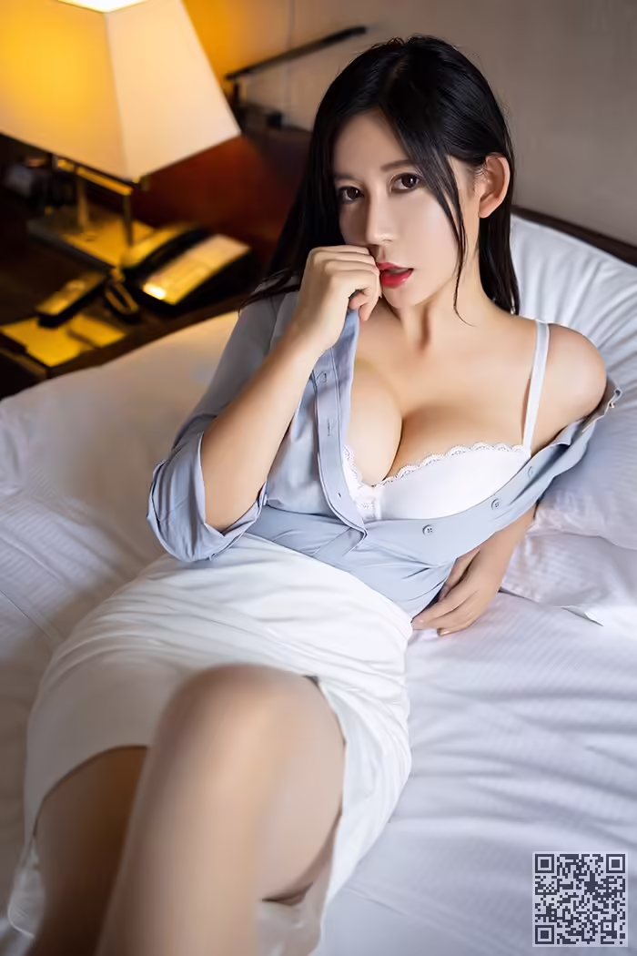 女秘书、李雅、肉丝、美脚